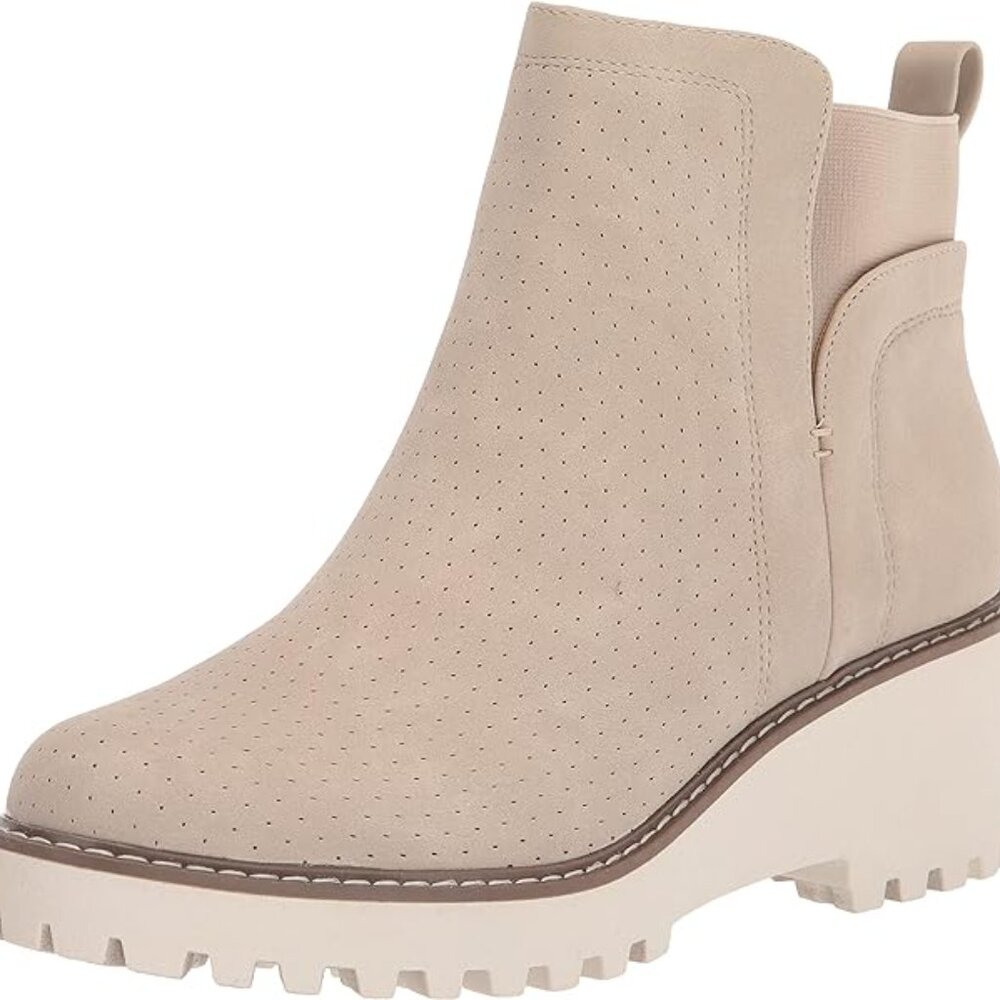 Dv Dolce Vita Women's Rielle Ankle Boot In Light Stone Size